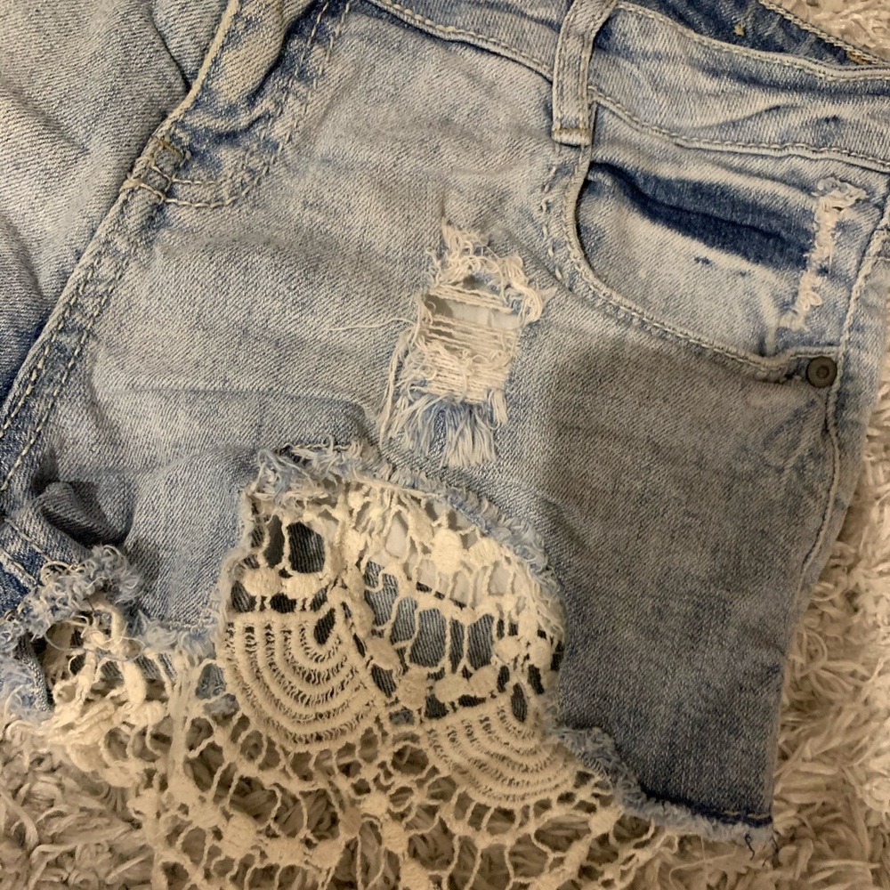 Shorts - Picture 3 of 3